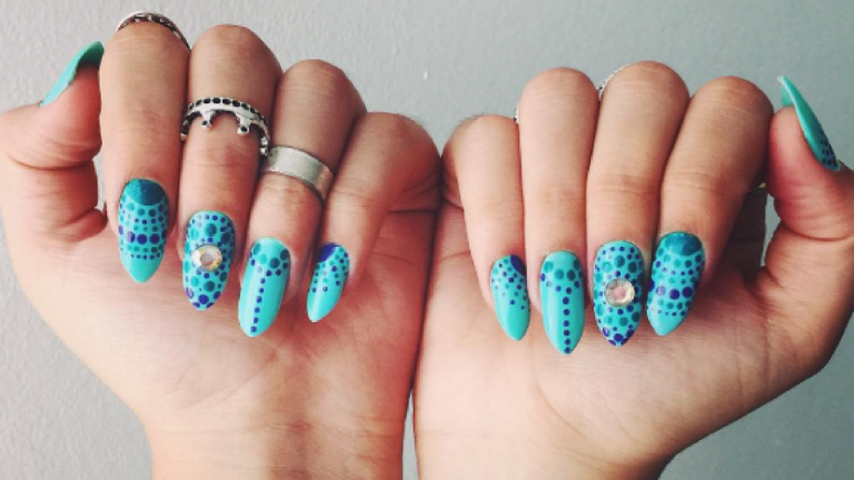 Unhas STILETTO X Unhas AMENDOADAS: TENDÊNCIAS