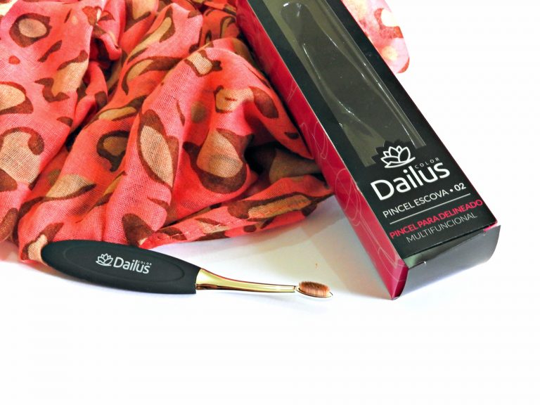 PINCEL ESCOVA 02 PARA DELINEADO da DAILUS